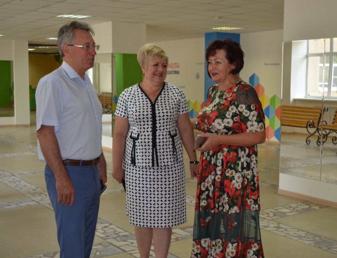В Волгодонске глава города проверил образовательные учреждения