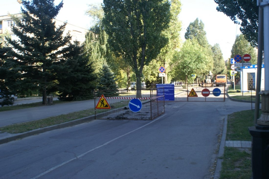 В Волгодонске на улице Ленина закрыли движение