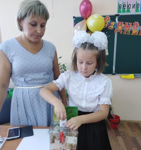 В Волгодонской школе прошла акция «Дети вместо цветов»