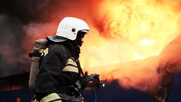 В Волгодонске сгорел бесхозный дом