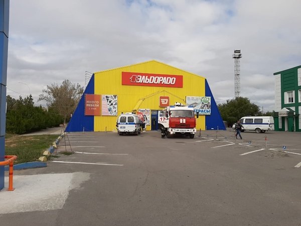В Волгодонске из-за подозрительного пакета эвакуировали ТК «Депо»
