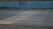 В Волгодонске появился самодельный пешеходный переход В Волгодонске появился самодельный пешеходный переход