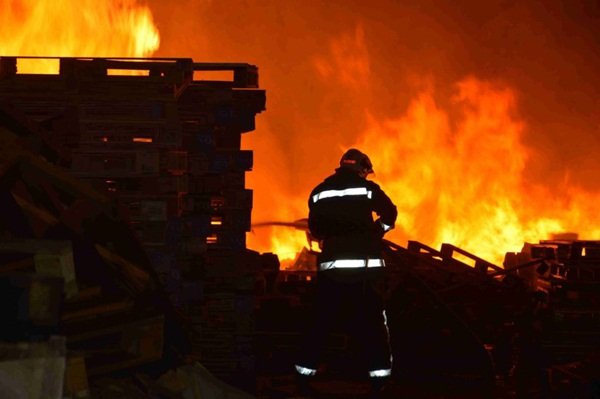 В Волгодонском районе произошел пожар в частом доме
