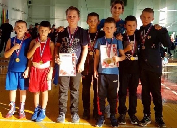 Боксеры из Волгодонска завоевали восемь золотых медалей на Первенстве