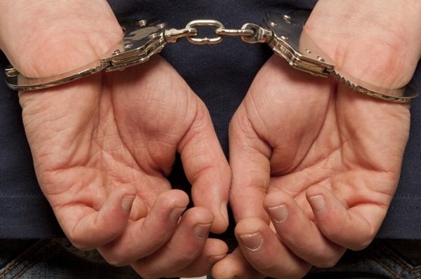 На Дону были задержаны двое мужчин по подозрению в изнасиловании несовершеннолетних