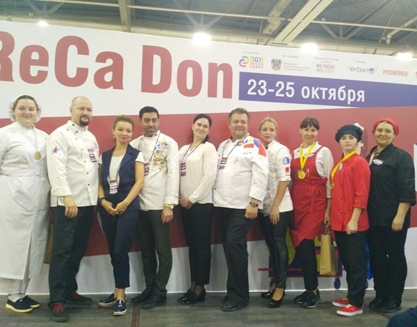 Студентка и преподаватель техникума в Волгодонске заняли первые места на профессиональном конкурсе кондитеров