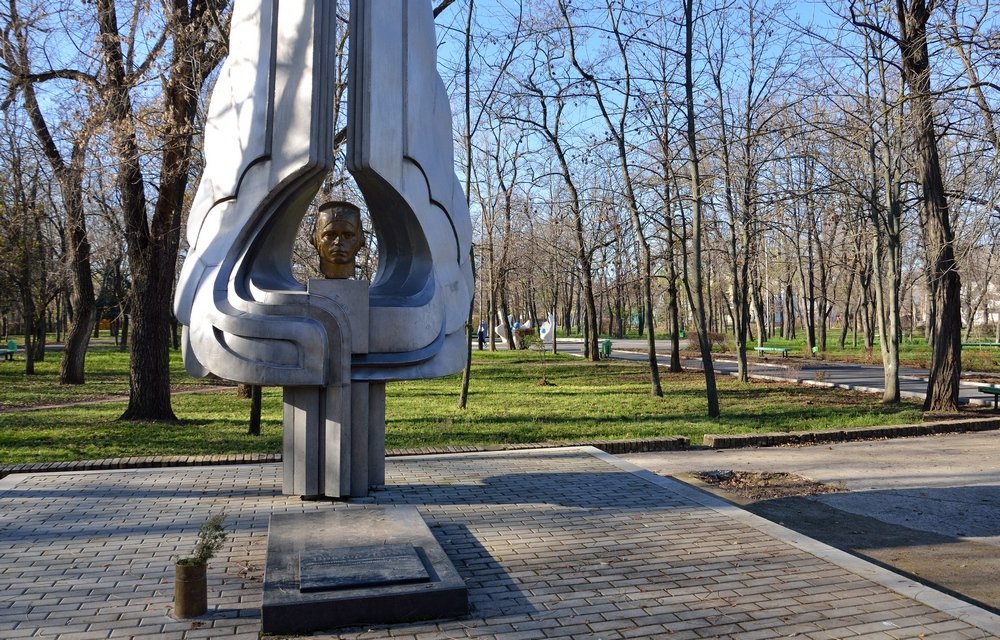 История города: 40 лет назад в Волгодонске появился памятник Виктору Лецко