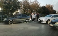 В Волгодонске две иномарки не смогли поделить дорогу