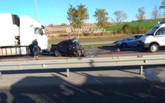 На трассе М-4 «Дон» большегруз смял «Ладу Приору»: водитель легковушки погиб на месте На трассе М-4 «Дон» большегруз смял «Ладу Приору»: водитель легковушки погиб на месте