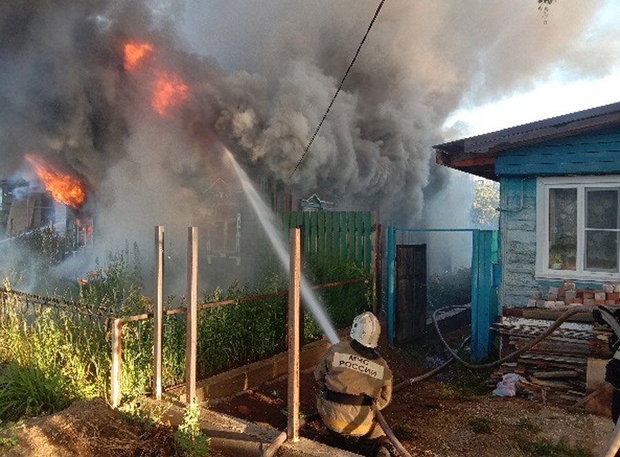 В Морозовске произошел пожар в частном доме