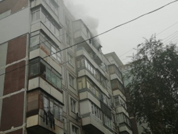 В одной из квартир многоэтажного дома в  Волгодонске произошел пожар