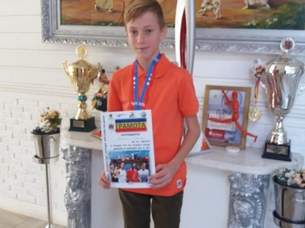 Юный теннисист из Волгодонска завоевал бронзу на турнире