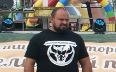 Силач из Волгодонска собирается «прокатить» на себе 800-тонный железнодорожный состав Силач из Волгодонска собирается «прокатить» на себе 800-тонный железнодорожный состав