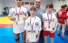 Два золота и одно серебро завоевали самбисты Волгодонска на областном турнире