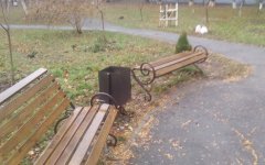 Подарок для вандалов: в Волгодонске устанавливают ненадежные конструкции