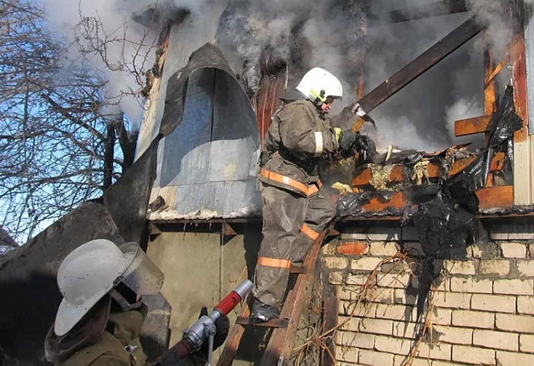 Житель Цимлянского района пострадал при пожаре в частном доме