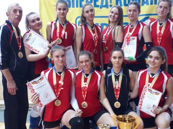Спортсменки из Волгодонска завоевали Кубок Ростовской области по волейболу