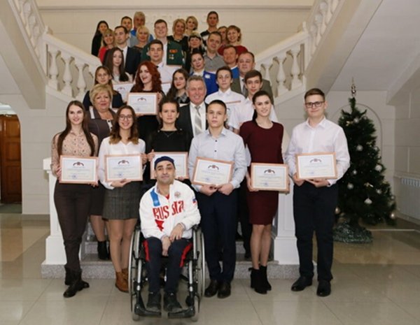Двадцать жителей Волгодонска стали обладателями ежегодных городских премий для одаренной и талантливой молодежи
