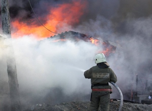 Недалеко от Волгодонска сгорел частный дом