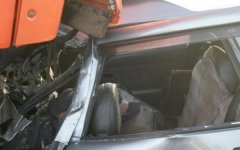 ВАЗ столкнулся с КАМАЗом на трассе М-4 «Дон»: погибла женщина ВАЗ столкнулся с КАМАЗом на трассе М-4 «Дон»: погибла женщина