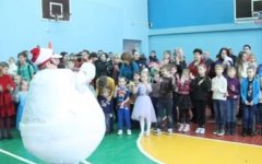 Много подарков и яркий праздник подготовили для маленьких жителей микрорайона №13