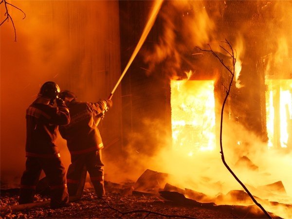В Волгодонском районе произошел пожар в хозяйственной постройке