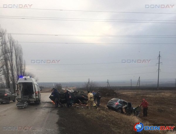 Два человека погибли, трое пострадали в ДТП на трассе Шахты - Цимлянск