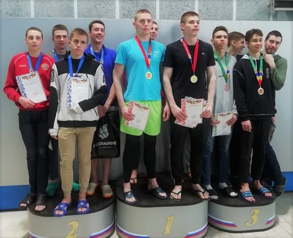 Волгодонские пловцы завоевали 47 наград на Чемпионате и первенстве Ростовской области