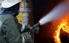 В Волгодонске случился пожар в брошенном здании В Волгодонске случился пожар в брошенном здании