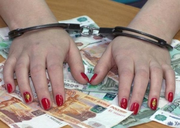 Два бухгалтера Семикаракорска похитили из детских садов больше 7 миллионов рублей