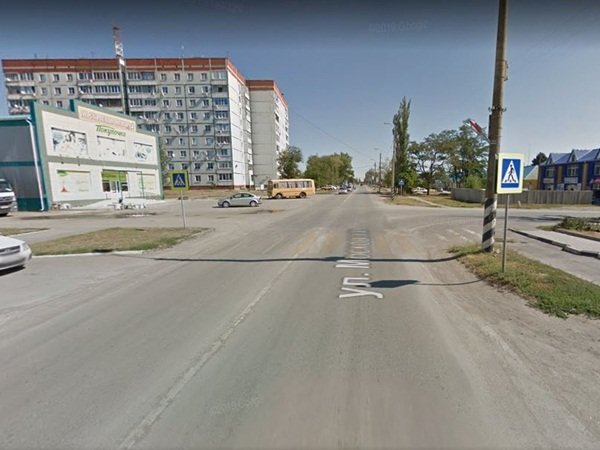 Водитель ВАЗа сбил 35-летнюю женщину на пешеходном переходе в Цимлянске