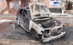 В центре Волгодонска подожгли автомобиль «BMW X5»: видео В центре Волгодонска подожгли автомобиль «BMW X5»: видео
