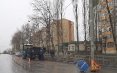 В Волгодонске приступили к устранению последствий сильного ветра