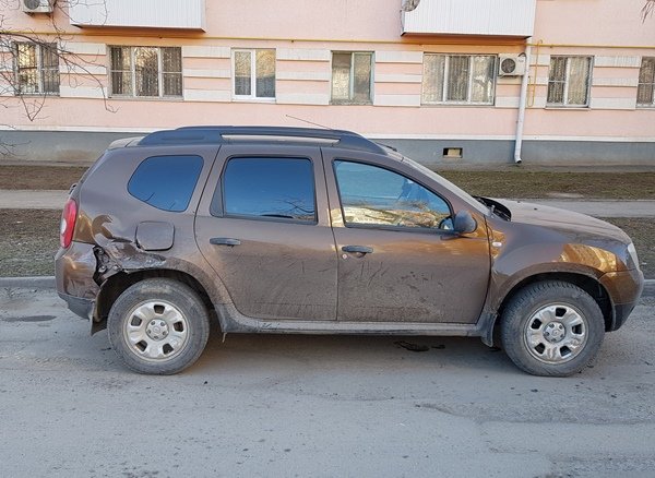 Повредил автомобиль и скрылся: в Волгодонске разыскивают водителя