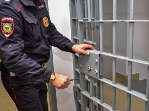 В Волгодонске рецидивисты напали на майора полиции