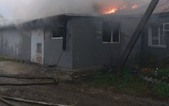 В Морозовском районе загорелось брошенное помещение