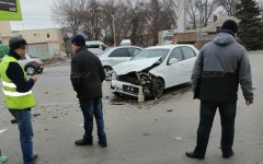 ДТП на Вокзале парализовало движение в утренний час пик в Волгодонске: видео