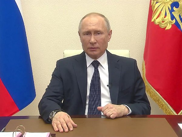 Владимир Путин продлил в России карантинные выходные до 30 апреля
