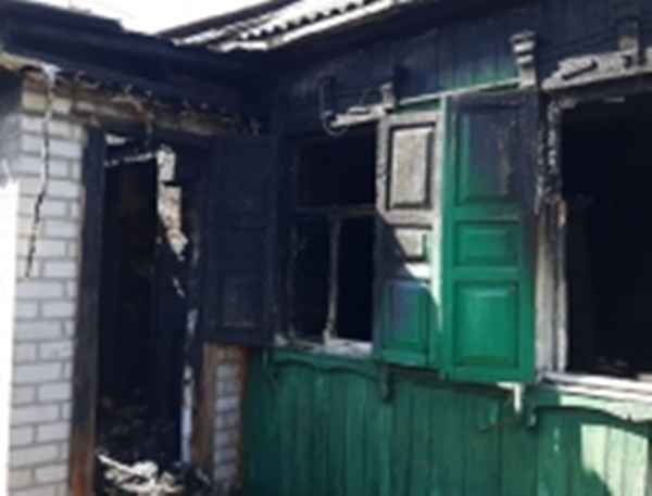 Два мальчика погибли при пожаре в частном доме на Дону