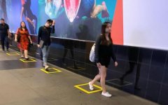 Ближе не подходи: Роспотребнадзор обязал жителей России держаться друг от друга на расстоянии