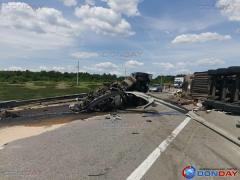 На трассе М-4 «Дон» произошла авария с участием трех большегрузов и «Нивы»: есть погибшие