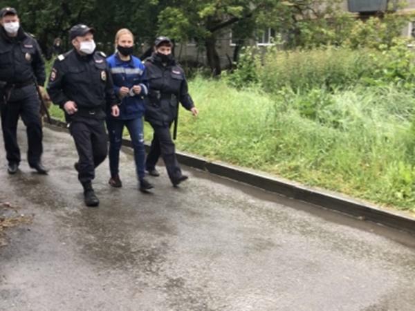 21-летняя Волгодончанка с двумя подельницами задержана полицией Екатеринбурга
