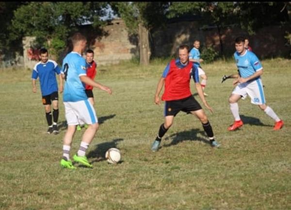 Жителей Волгодонска приглашают «поболеть» за городские футбольные команды