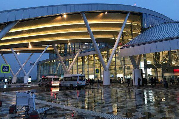 Четверо жителей Волгодонска доставлены в аэропорт Платов из Узбекистана
