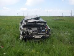 В Семикаракорском районе перевернулась иномарка: 59-летний водитель погиб