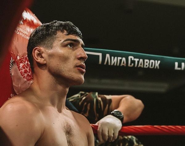 Боксер из Волгодонска Харитон Агрба проведет профессиональный бой в Казани