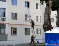 В Волгодонске произошло возгорание в квартире многоэтажки: видео