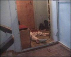 На Дону пенсионер разбил жене голову топором, а после вонзил нож в горло