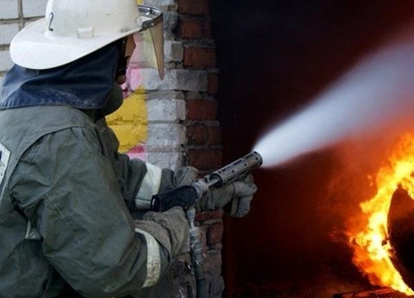 В Волгодонске при пожаре спасли двух человек