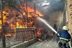 В Морозовском районе загорелась хозяйственная постройка